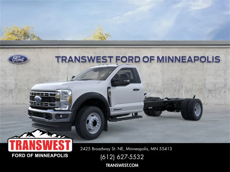 2025 Ford F-600 photo 1