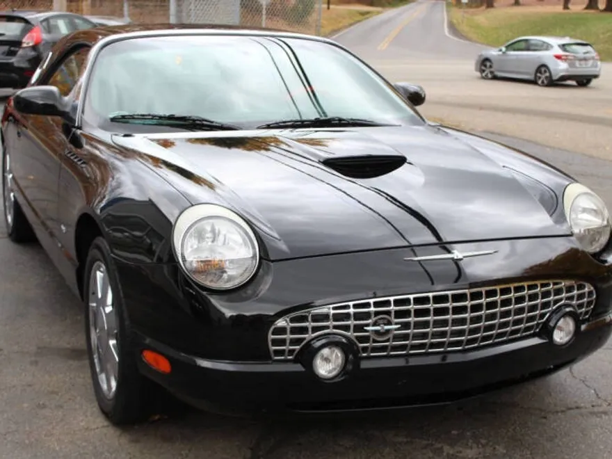 2003 Ford Thunderbird Premium photo 1