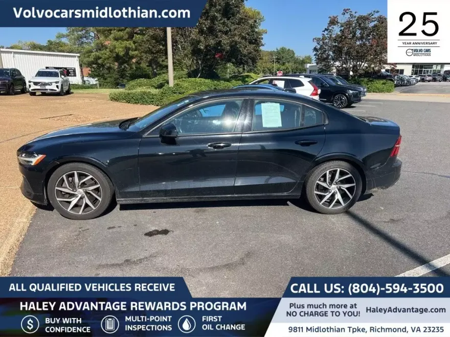 2020 Volvo S60 T6 Momentum photo 1