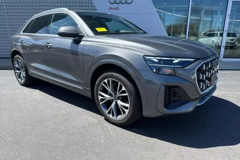 2025 Audi Q8 Premium Plus photo 2