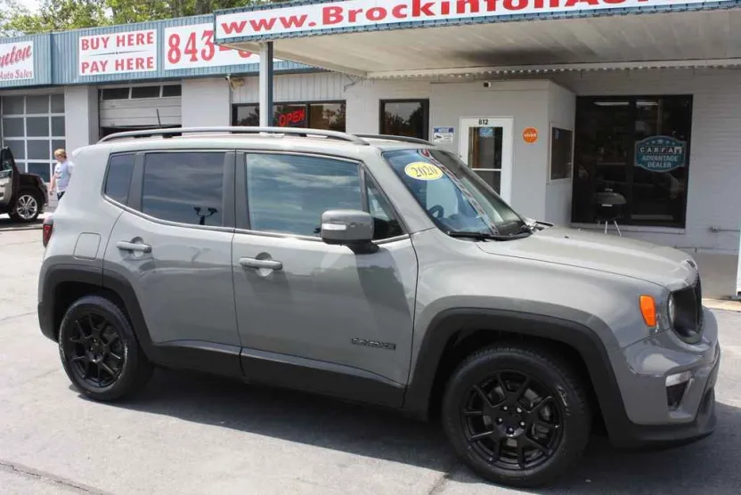 2020 Jeep Renegade Latitude photo 1