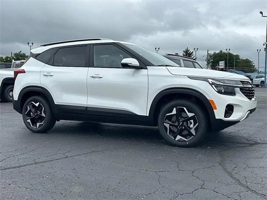 2026 Kia Seltos S photo 1