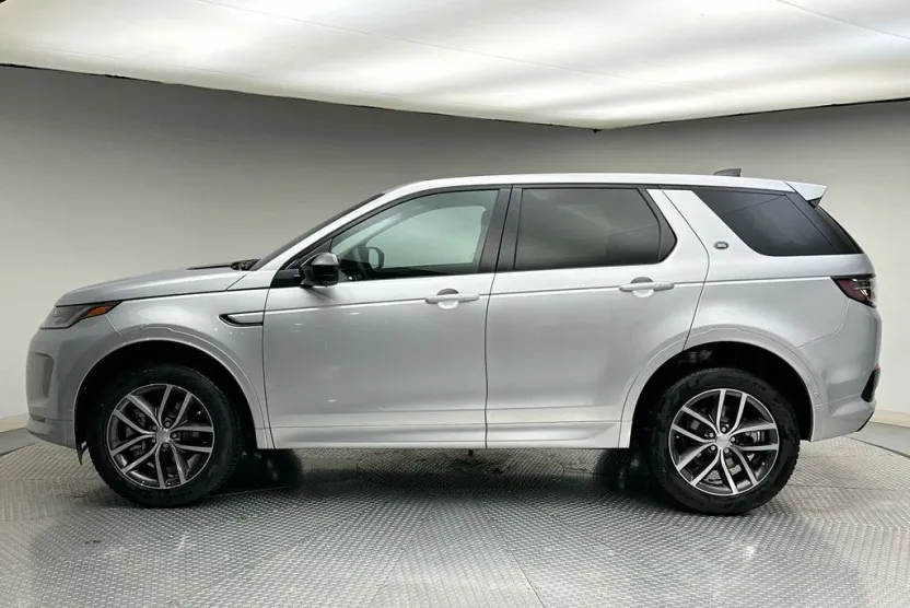 2025 Land Rover Discovery Sport S photo 1