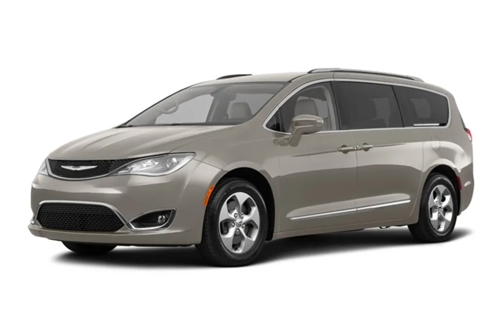2018 Chrysler Pacifica Touring Plus photo 1