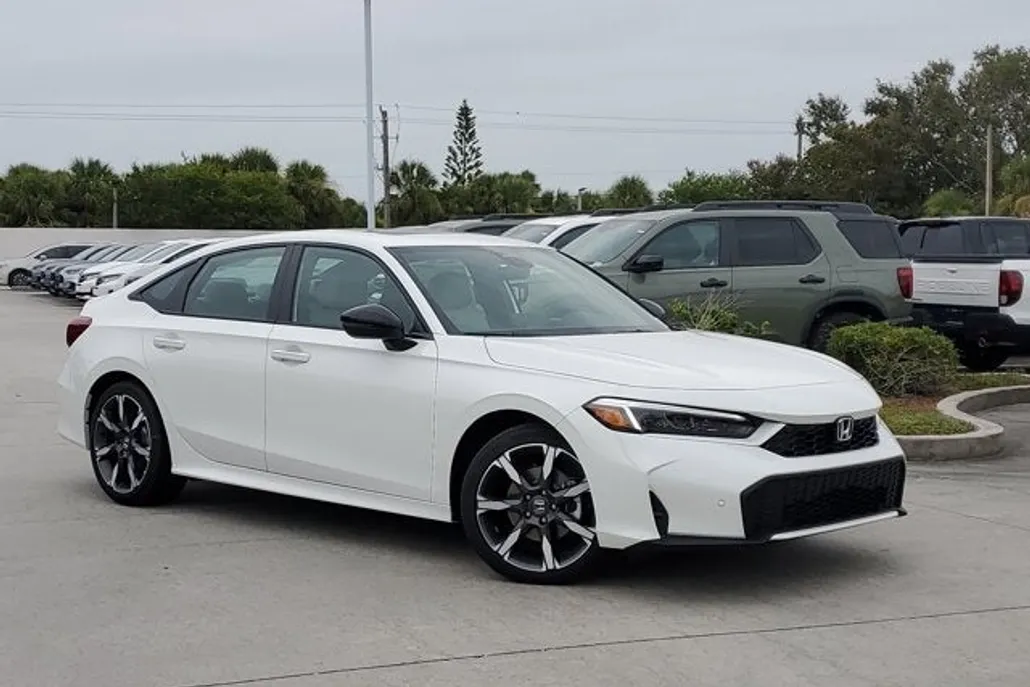 2025 Honda Civic Hybrid Sport Touring photo 1