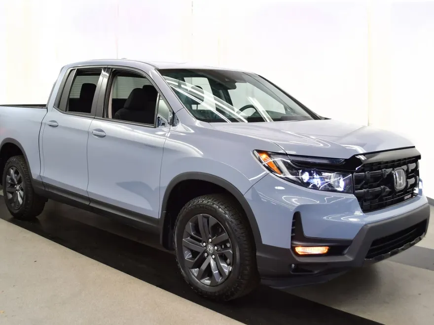 2024 Honda Ridgeline Sport photo 1