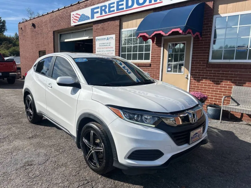 2022 Honda HR-V LX photo 1