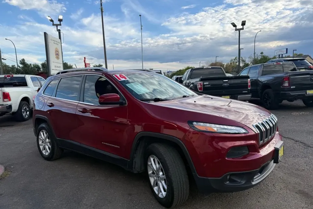 2014 Jeep Cherokee Latitude Sport photo 1