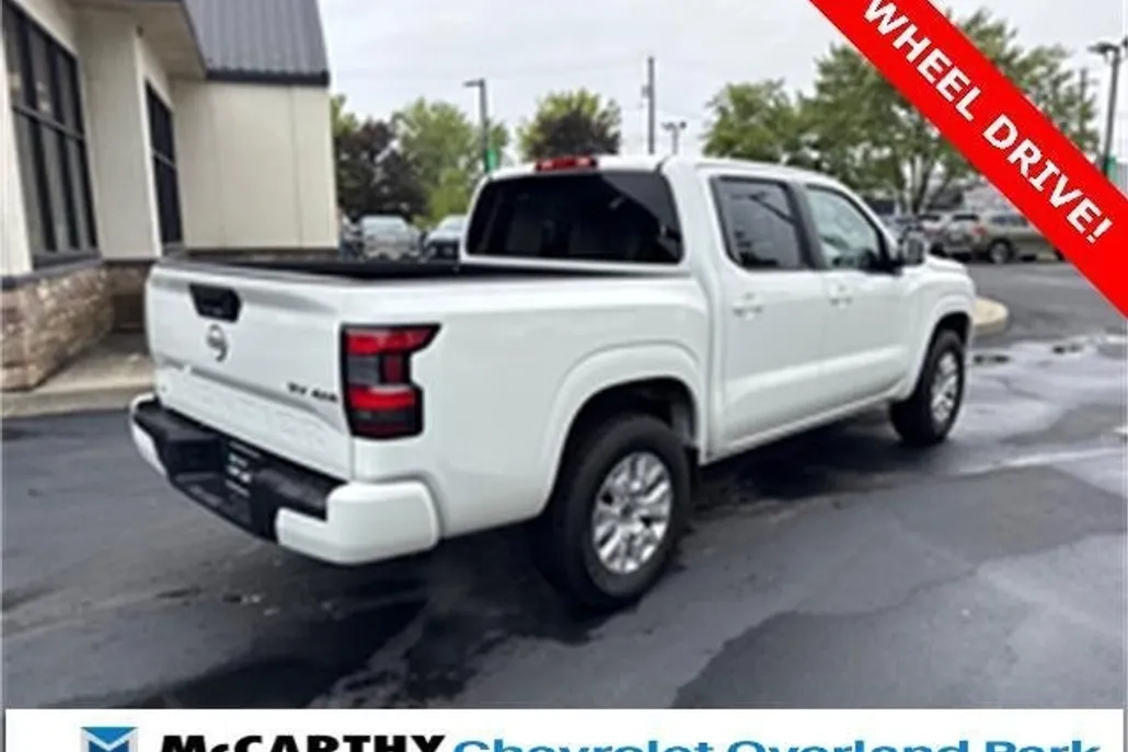 2023 Nissan Frontier SV photo 1