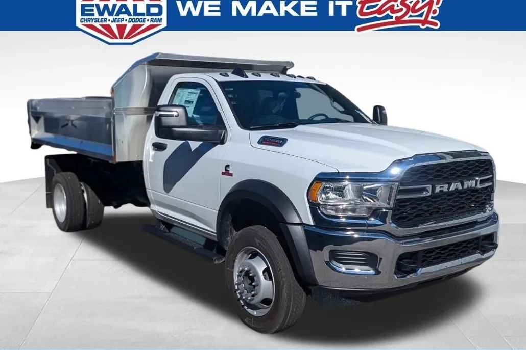 2024 Ram 5500 Tradesman photo 1