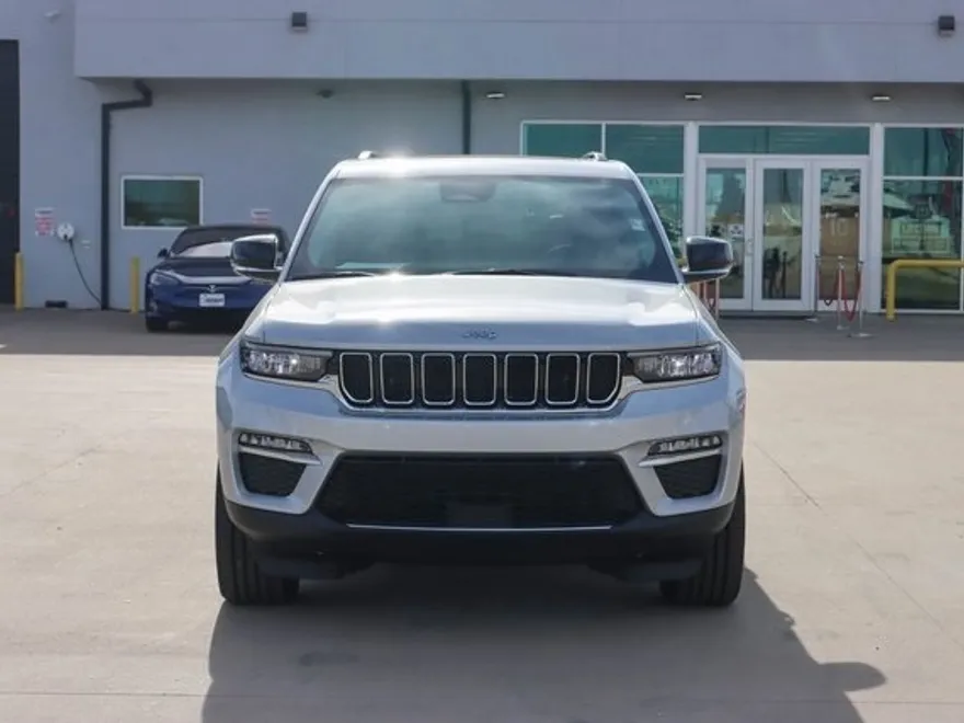 2024 Jeep Grand Cherokee 4xe photo 1