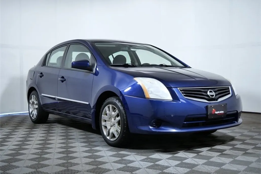 2012 Nissan Sentra 2.0 S photo 1