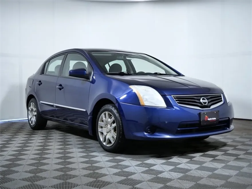 2012 Nissan Sentra 2.0 S photo 1