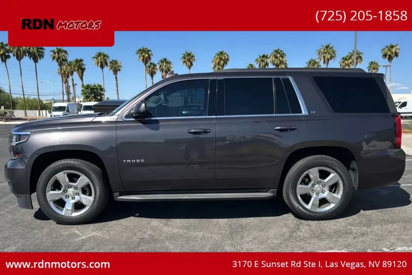 2017 Chevrolet Tahoe LT photo 1