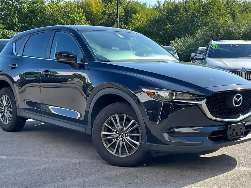 2017 Mazda CX-5 Sport photo 1