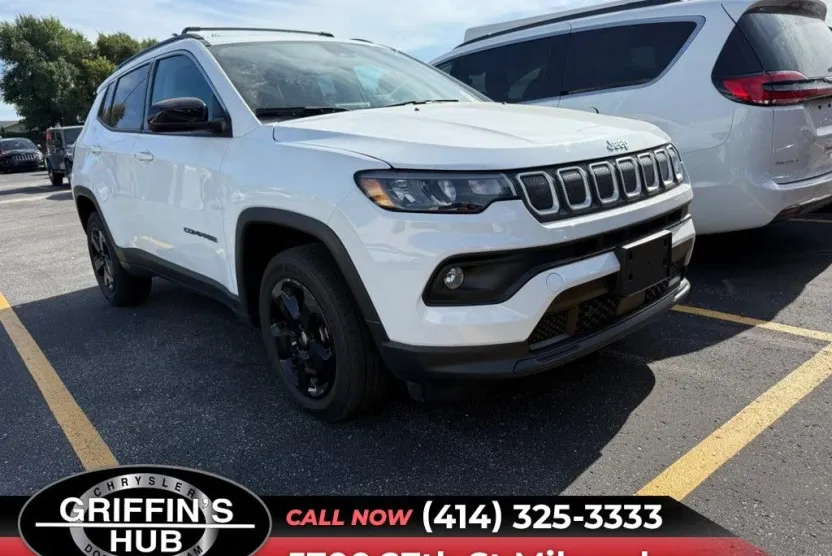 2022 Jeep Compass Latitude photo 1