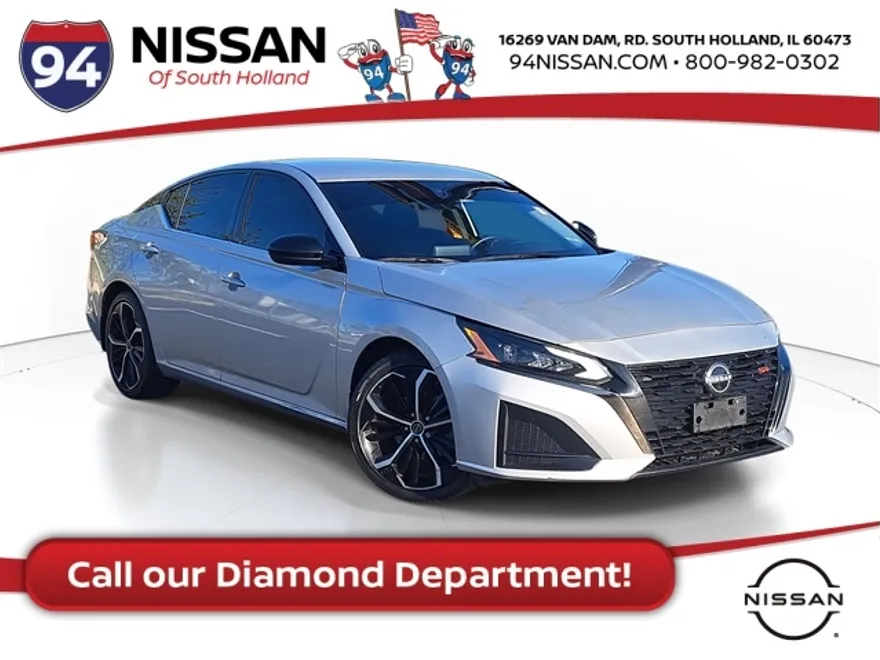 2023 Nissan Altima 2.5 SR photo 1