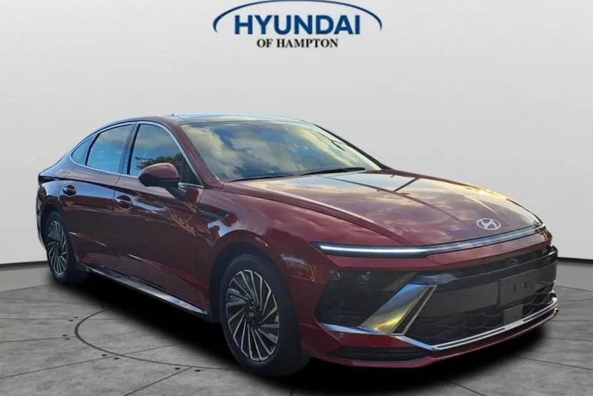 2026 Hyundai Sonata Hybrid Limited photo 1
