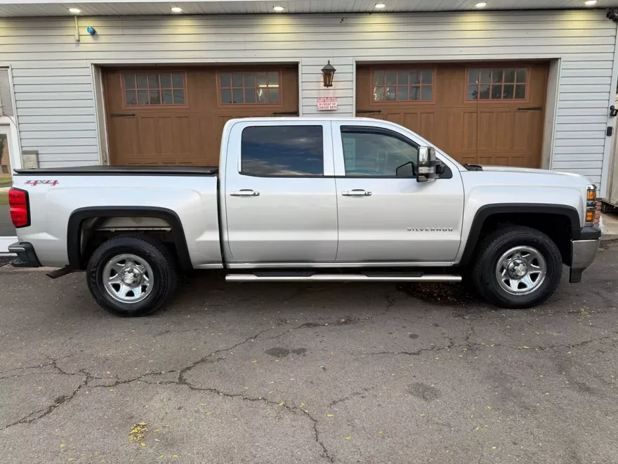 2015 Chevrolet Silverado 1500 LS photo 1