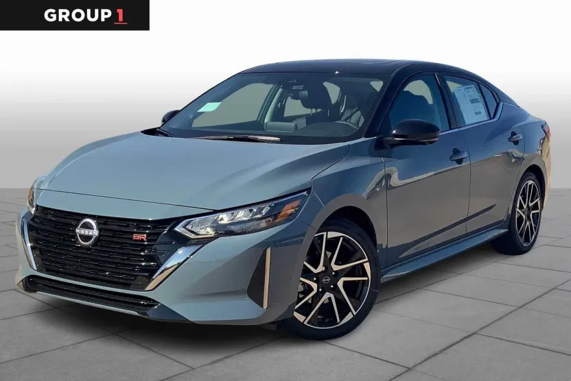2025 Nissan Sentra SR photo 1