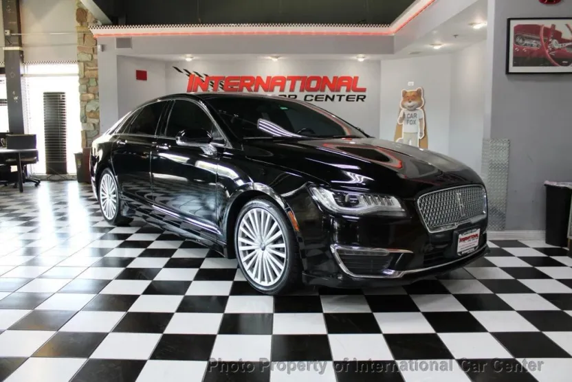 2017 Lincoln MKZ Reserve photo 1
