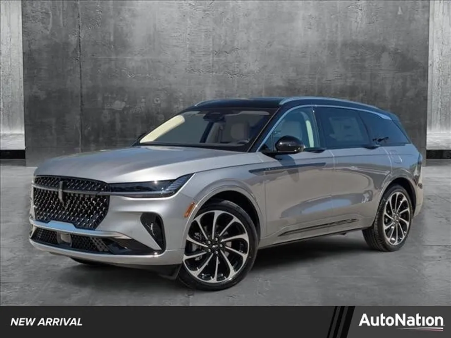 2025 Lincoln Nautilus Black Label photo 1