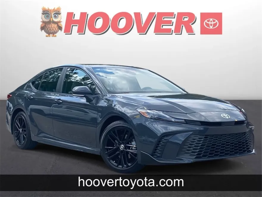 2025 Toyota Camry SE photo 1