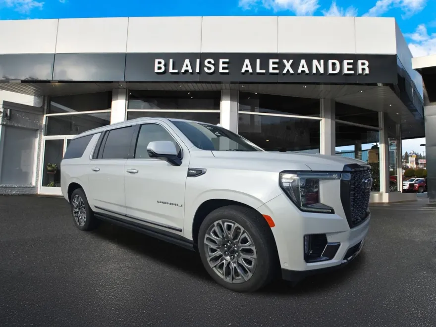 2023 Gmc Yukon XL Denali Ultimate photo 1