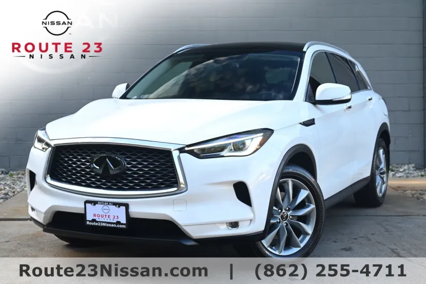 2022 Infiniti QX50 Luxe photo 1