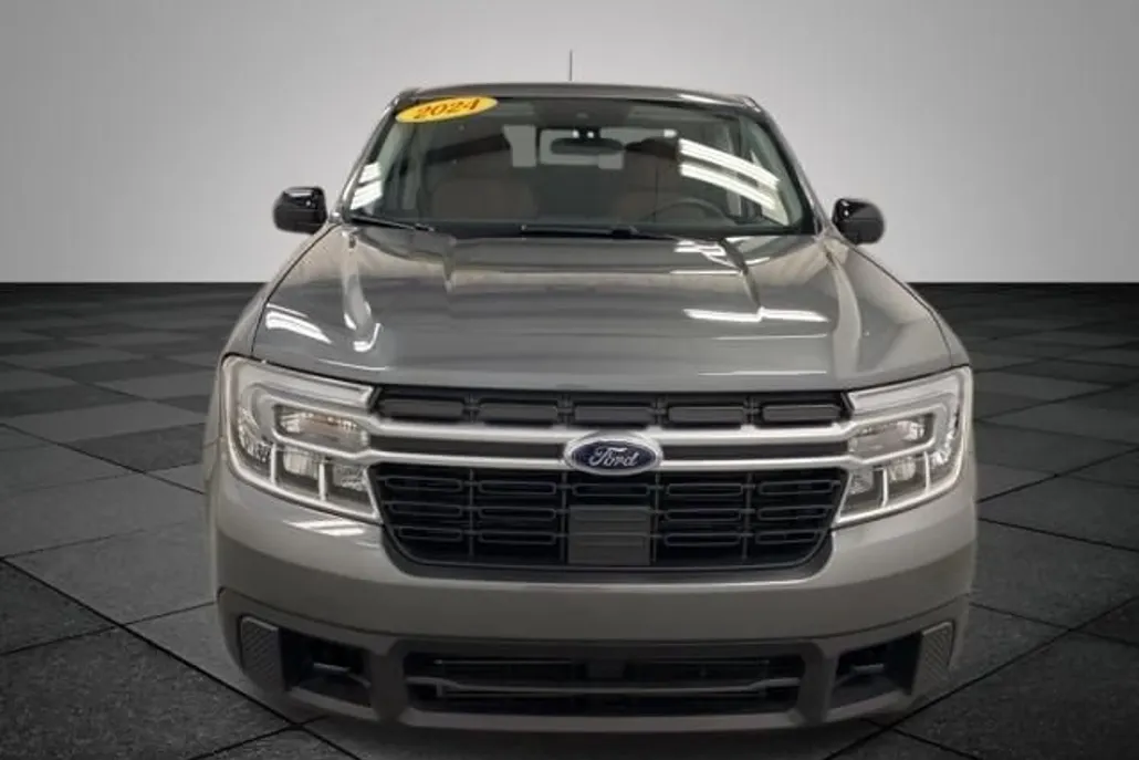 2024 Ford Maverick Lariat photo 1