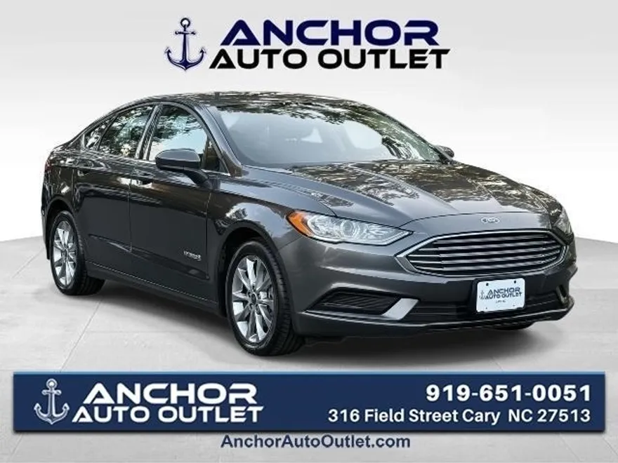 2017 Ford Fusion Hybrid SE photo 1