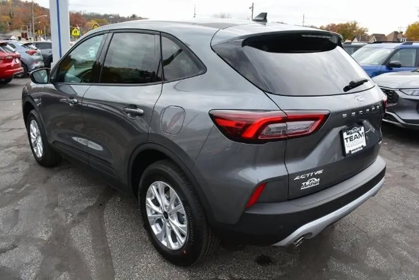 2025 Ford Escape Active photo 1