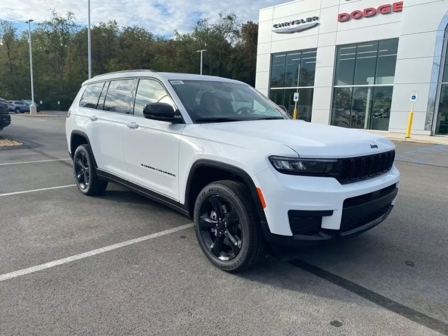 2025 Jeep Grand Cherokee Altitude X photo 1