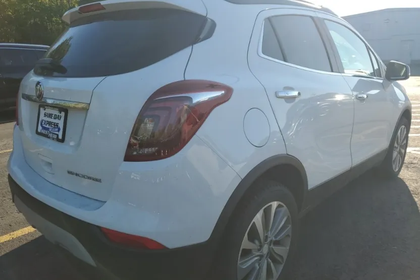 2020 Buick Encore Preferred photo 1
