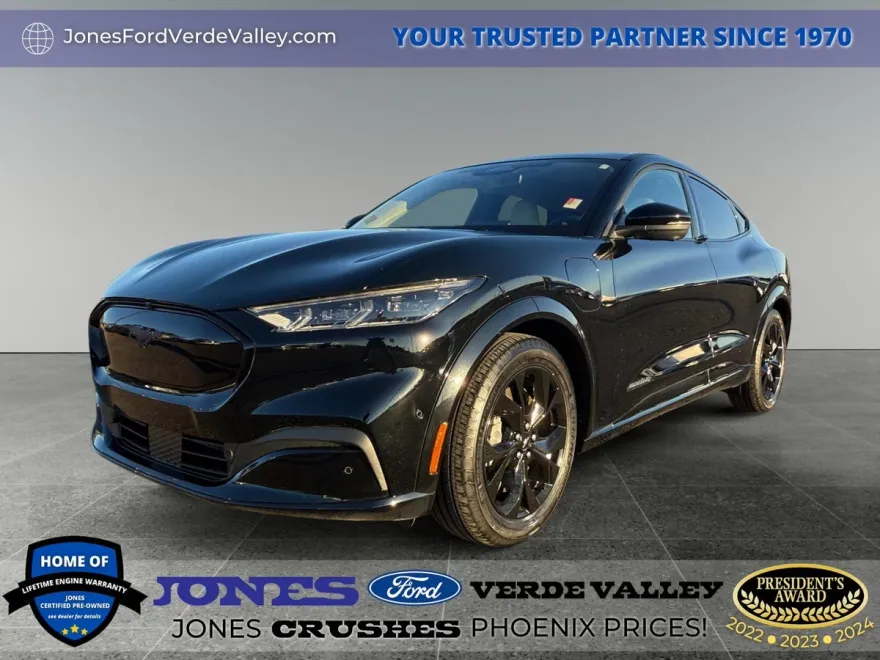2023 Ford Mustang Mach-E Premium photo 1
