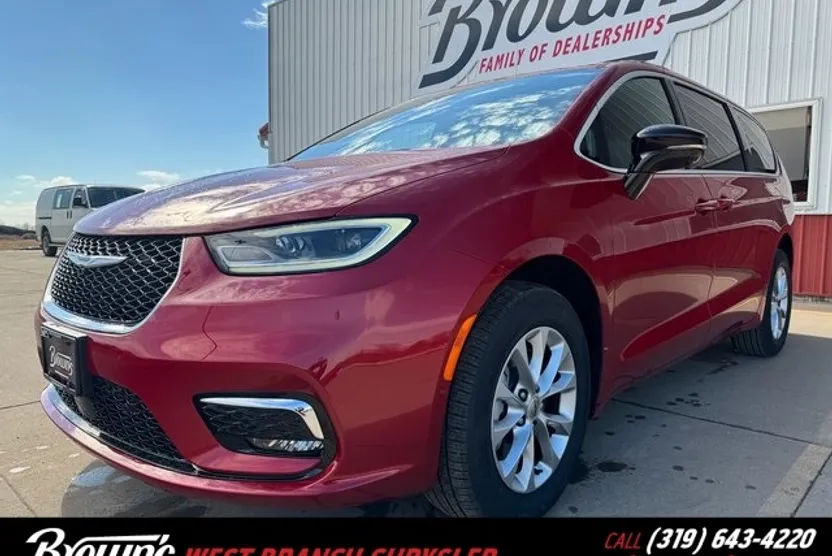 2025 Chrysler Pacifica photo 1