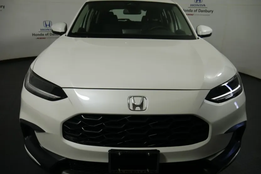 2026 Honda HR-V LX photo 1