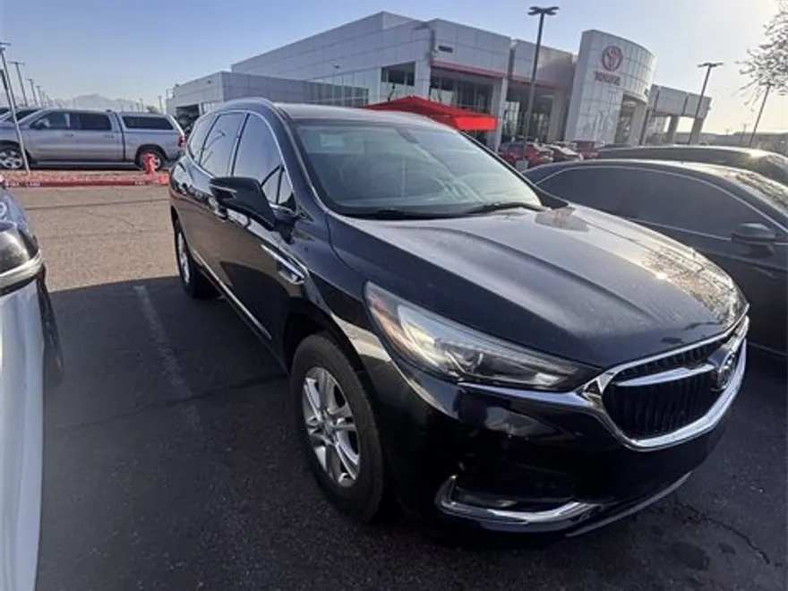 2018 Buick Enclave Essence photo 1