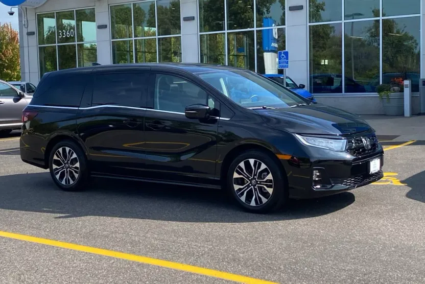 2025 Honda Odyssey Elite photo 1