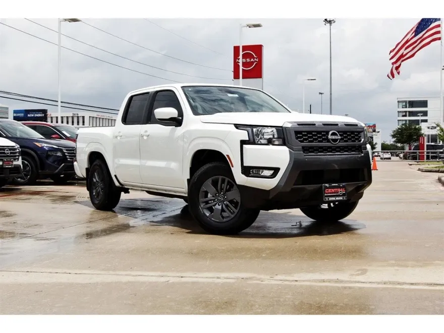 2025 Nissan Frontier SV photo 1