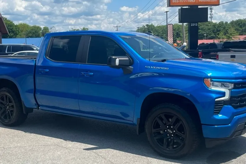2022 Chevrolet Silverado 1500 RST photo 1