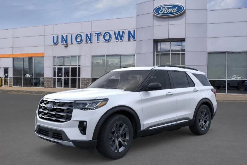 2025 Ford Explorer photo 1