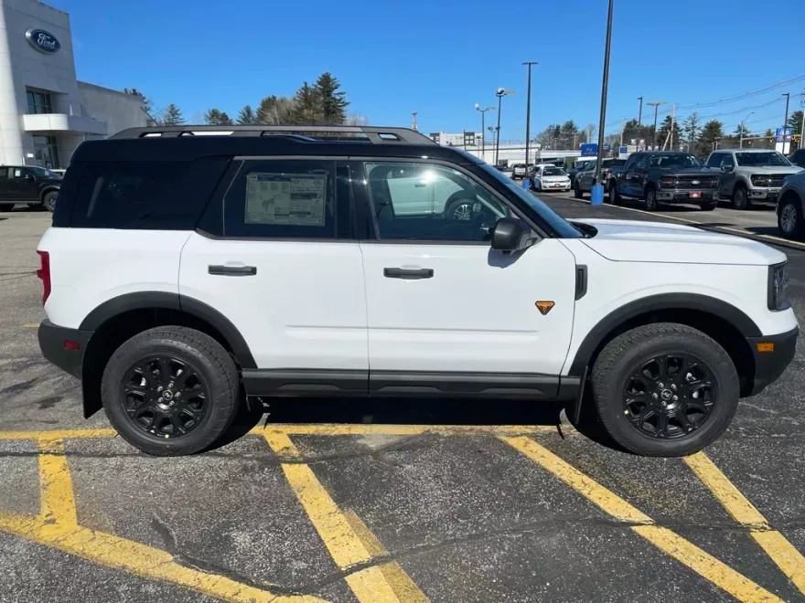 2025 Ford Bronco Sport Badlands photo 1