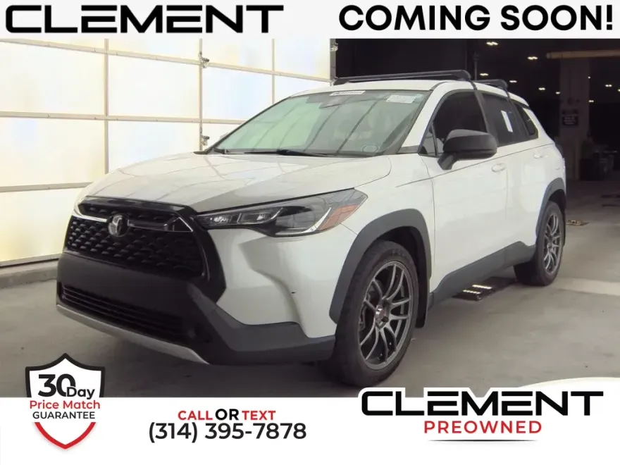 2022 Toyota Corolla Cross L photo 1
