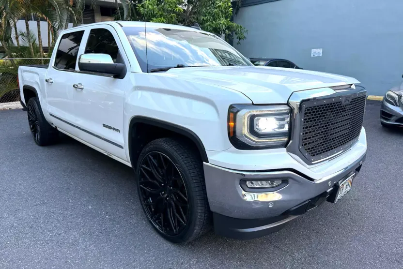 2018 Gmc Sierra 1500 SLT photo 1