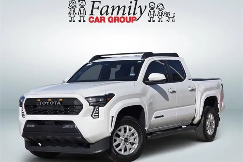 2024 Toyota Tacoma SR5 photo 1