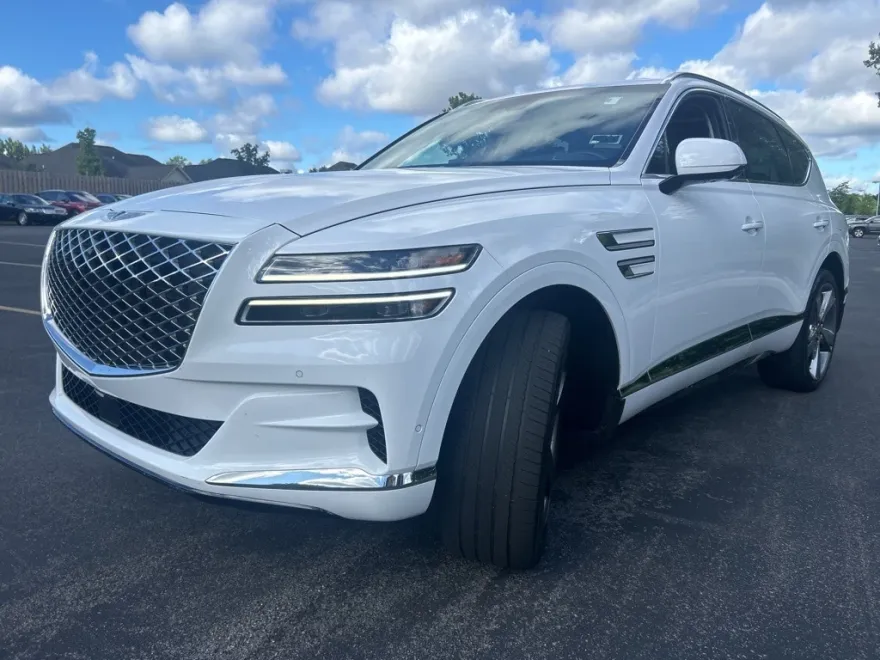 2023 Genesis GV80 3.5T Advanced photo 1