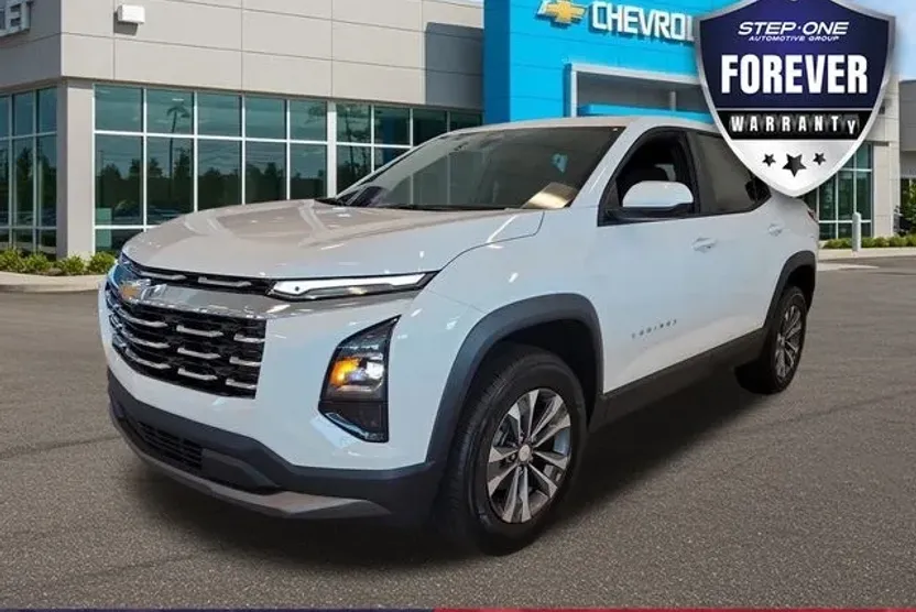 2026 Chevrolet Equinox LT photo 1