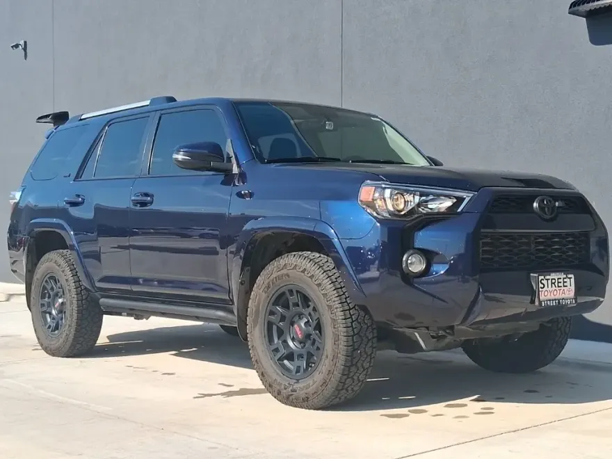 2019 Toyota 4Runner SR5 Premium photo 1