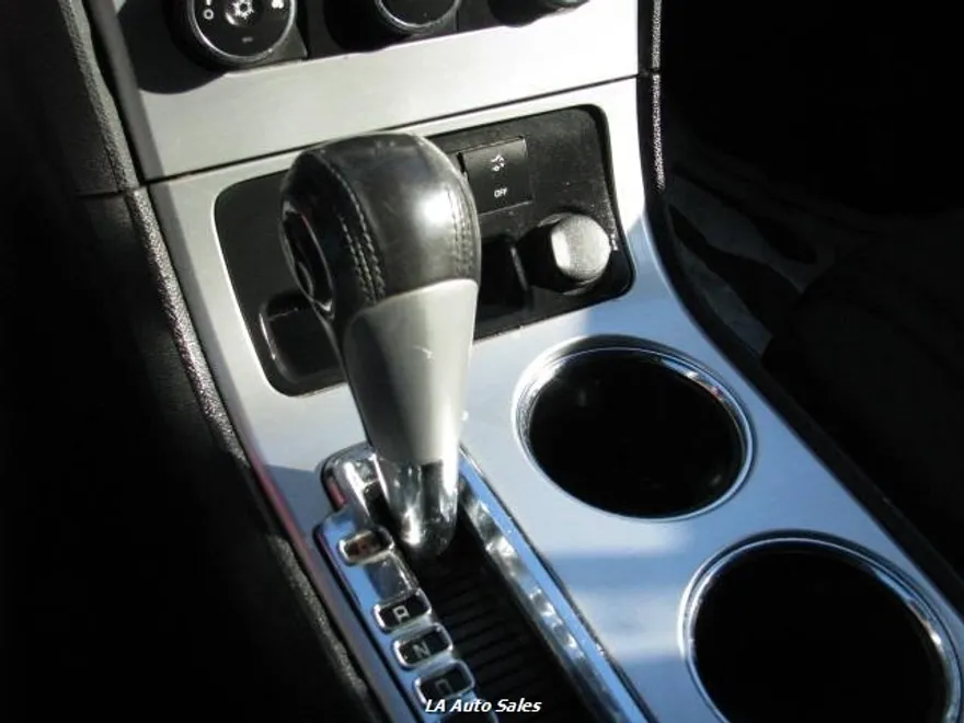 2011 Gmc Acadia SLE photo 17